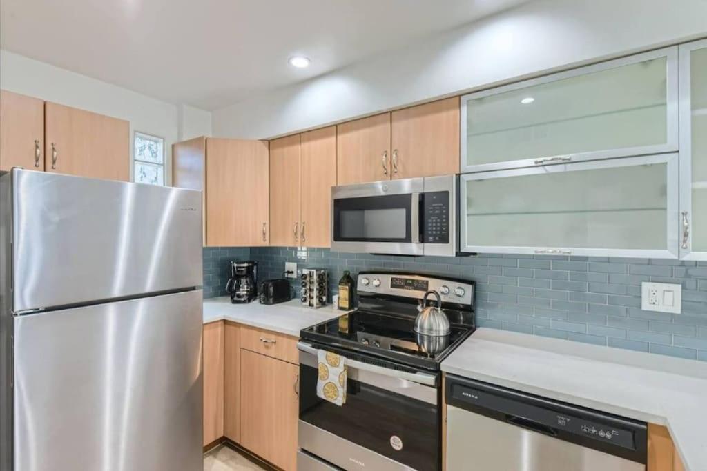 2bd_close To Phx Airport_wi-fi_tvpool+openkitchen * Scottsdale