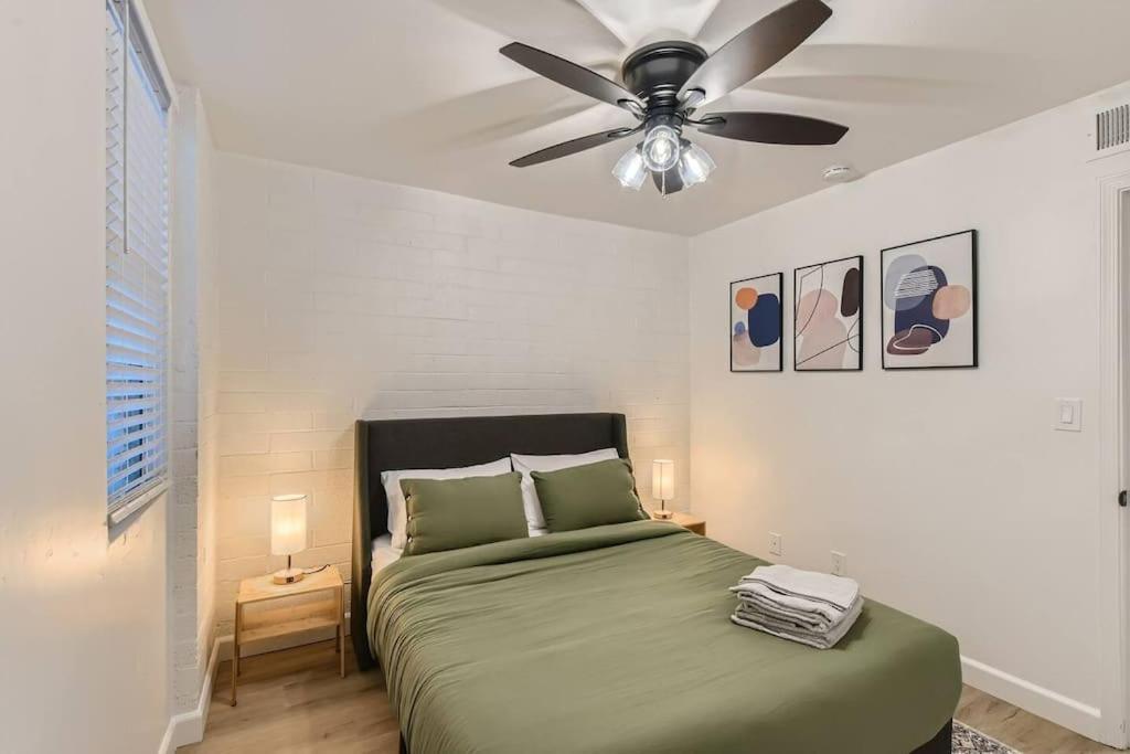 2bd_close To Phx Airport_wi-fi_tvpool+openkitchen * Scottsdale